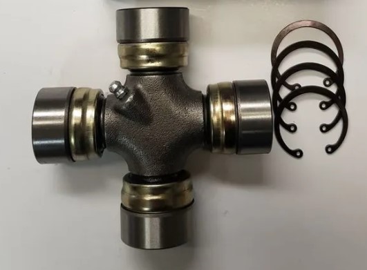 Крестовина ГАЗ 3309, 33104, ВАЛДАЙ (со стопорными кольцами)