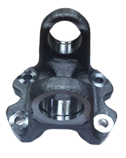 Вилка фланец основного (среднего) карданного вала 6520-2205023 под крестовину 57*152