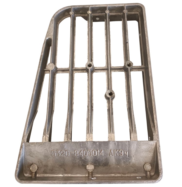 Подножка штампованная стальная прав./лев.